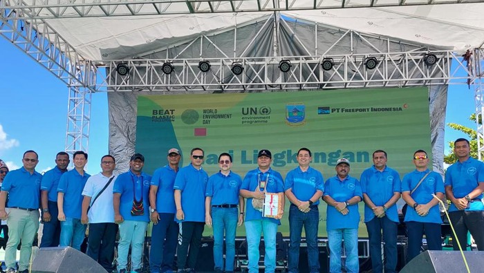 PT Freeport Indonesia (PTFI) mendukung Hari Lingkungan Hidup Sedunia 2023 dengan menyerukan pentingnya pengurangan sampah plastik pada aktivitas sehari-hari. `
