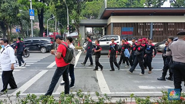 Ratusan Buruh Siap Kepung Mahkamah Konstitusi. (CNBC Indonesia/Ferry Sandi)