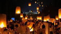 Sebanyak 2.567 lampion perdamaian diterbangkan sebagai penutup rangkaian perayaan Hari Raya Tri Suci Waisak 2567 BE/2023. Devi Rahman/AFP via Getty Images.