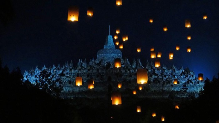 Festival Lampion Waisak di Borobudur 2024: Jadwal hingga Link Daftar