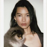 Dalam berbagai foto, Jared dan Thet terlihat serasi selagi keduanya terlihat stylish. Jared dikenal dengan penampilannya yang awet muda sedangkan Thet Thinn tampil bak model off duty. Foto: Instagram Thet Thinn