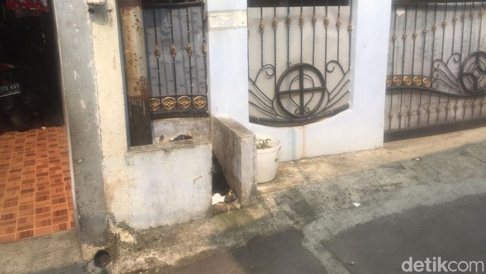 TKP penemuan bayi di Bekasi (Muhammad Fariz At Thariqi/detikcom)