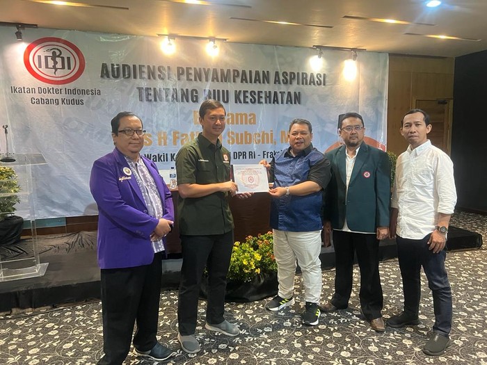Wakil Ketua Komisi XI Fathan Subchi