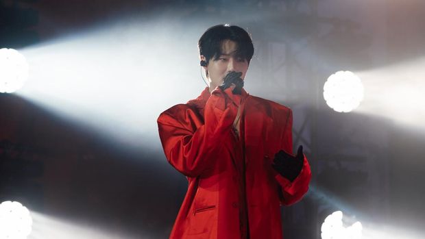 Konser WOODZ di Jakarta