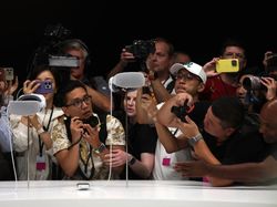 Wujud Apple Vision Pro, Headset Augmented Reality Rp 52 Juta