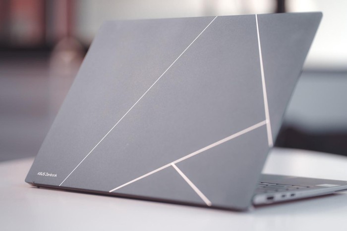 ASUS Zenbook S 13 OLED