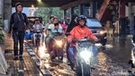 Genangan di Cipulir Bikin Lalin Sempat Tersendat