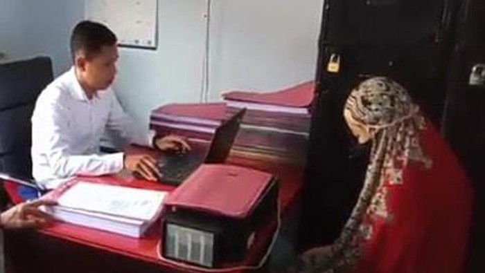 Mahasiswi berinisial IM (20) di Kabupaten Gowa, Sulawesi Selatan (Sulsel) membuang mayat bayinya di sebuah rumah kosong.