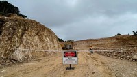 Lokasi yang terpencil dan fasilitas yang terbatas menjadi kendala tersendiri yang membutuhkan personel tangguh dengan daya jelajah yang tinggi. Namun, dengan keahlian dan pengalaman yang dimiliki oleh tim DAHANA, tantangan-tantangan tersebut dapat diatasi dengan baik.  