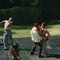 Kini publik menyorot adegan seksi Jennie BLACKPINK dalam serial The Idol. Pasalnya lawan main Lily-Rose Depp itu melakukan tarian sensual bersama sejumlah pria. Foto: dok. HBO Max