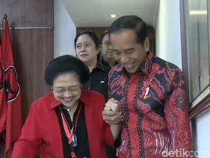 Genggaman Tangan hingga Ucapan Terima Kasih Mega ke Jokowi