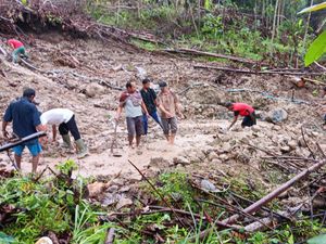 4 Rumah Rusak-Tebing Longsor Imbas Gempa M 5,1 Cianjur