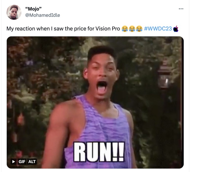 Meme kocak Apple Vision Pro