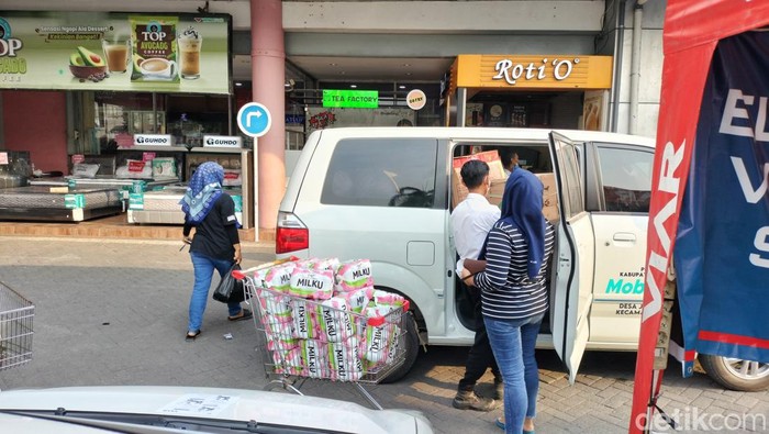 Mobil Siaga di Bojonegoro dipakai istri kades