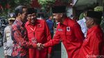 Momen Ganjar Sambut Jokowi di Rakernas III PDIP