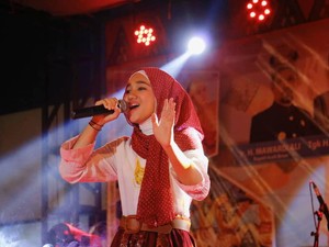 Lirik Lagu Berjalan Tanpamu oleh Nabila Taqiyyah