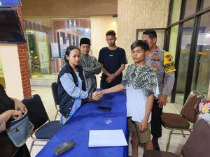 Cinta Bertepuk Sebelah Tangan, Pria Surabaya Embat HP Wanita yang Menolaknya