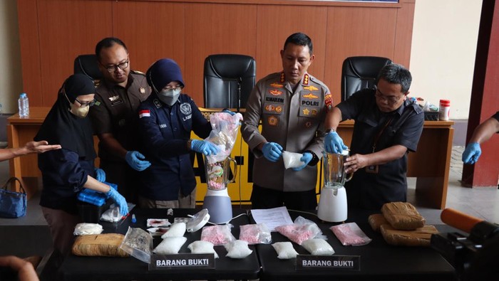 Polres Jakpus musnahkan barang bukti narkoba (dok istimewa)
