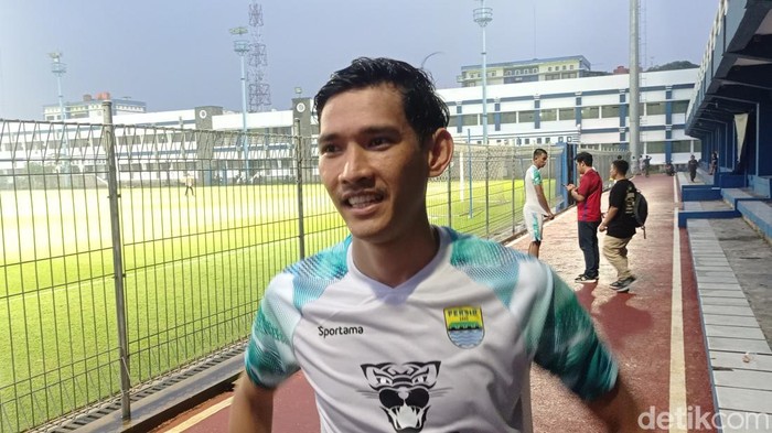 Ryan Kurnia.