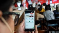Semua bisa memesan beton siap pakai dan turunannya melalui berbagai fitur yang disediakan aplikasi secara mudah (user friendly) dan aman (secure) layaknya aplikasi on demand lainnya. Keunggulan aplikasi ini antara lain soal ketersediaan produk secara real-time, opsi sistem pembayaran (termasuk paylater), tracking kendaraan angkut beton berbasis google map, surat jalan siap unduh, hingga saran mutu beton.