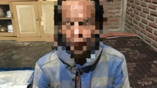 JS, terduga pelaku pelecehan seksual siswi SMK di Lombok Tengah, Minggu (4/6/2023). JS nyaris diamuk massa karena perbuatan asusilanya.