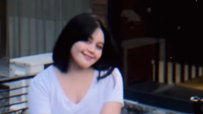 Tia Septiana anak Mandra