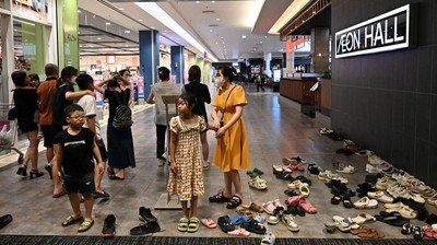 Vietnam Panas Banget, Warga Sampai Ngadem di Mal