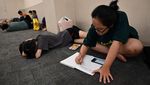 Vietnam Panas Banget, Warga Sampai Ngadem di Mal