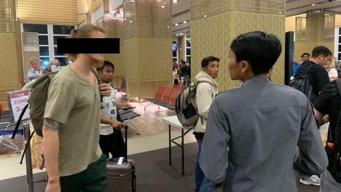 Rudenim Denpasar mendeportasi IC (34), WNA Rusia, setelah menjalani pidana penjara kasus menanam ganja di rumah sewaannya di Jimbaran.