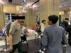 Waduh, Bule Rusia Dideportasi dari Bali Gara-gara Bertani... Ganja