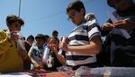 Aksi Anak-anak Palestina Sampaikan Aspirasi Lewat Surat Botol