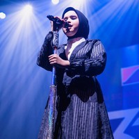 Remaja yang bernama lengkap Ariani Nisma Putri ini mulai dikenal semenjak mengikuti kompetisi Indonesias Got Talent 2014 dan berhasil meraih gelar juara. Foto: Dok. Instagram @arianinismaputri.