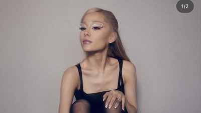 8 Foto Transformasi Ariana Grande yang Makin Kurus hingga Dituding Anoreksia