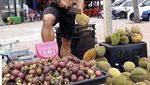 Bikin Salting! Instagram Ini Khusus Unggah Foto Pria Seksi dengan Durian