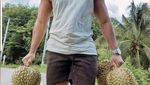 Bikin Salting! Instagram Ini Khusus Unggah Foto Pria Seksi dengan Durian