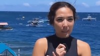 Sementara beberapa salah fokus, warganet yang lain mencoba untuk meluruskan bahwa sebenarnya baju diving yang Gisel kenakan belum selesai dilepas. (Foto: TikTok @ilmareid)