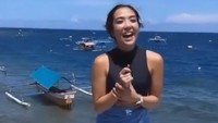 Tapi anehnya, celana Gisel tampak melorot. Foto: TikTok @ilmareid