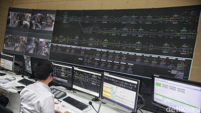 Dari Ruang Ini, Pergerakan LRT Jakarta Dikendalikan