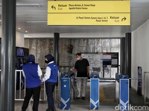 Jajal Transjakarta Saat Aturan Masker Tak Berlaku Lagi