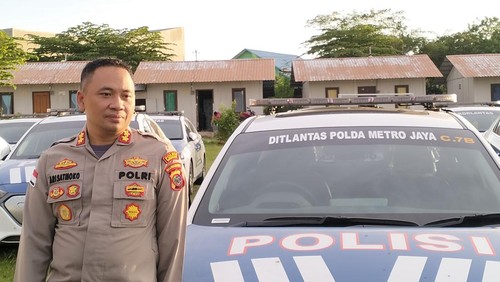 Kapolres Manggarai Barat Ari Satmoko mengingatkan warga untuk tidak terbujuk rayu gaji besar karena rentan tindak pidana perdagangan orang.