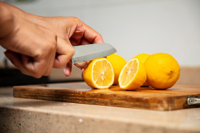 Tips menggunakan lemon untuk keperluan dapur dan masakan.
