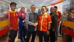 Momen Zulhas Resmikan Pembukaan Minimarket Produk Lokal di Malaysia