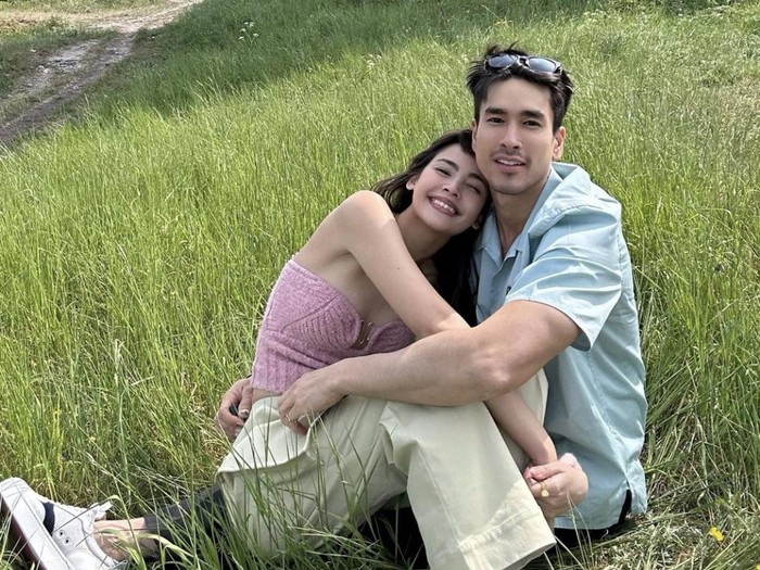 Nadech dan Yaya, pasangan paling terkenal di Thailand.