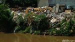 Normalisasi Ciliwung di Rawajati Masih Jalan di Tempat