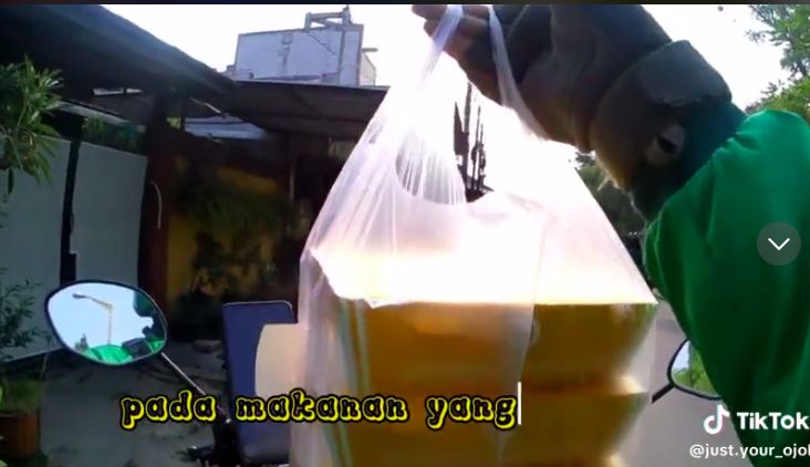 Orderan fiktif ayam geprek