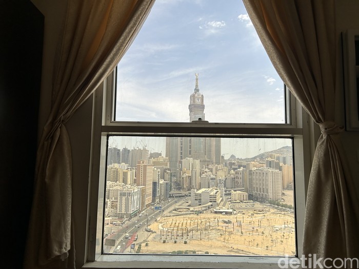 Pemandangan dari kamar jemaah lantai 20 hotel di Makkah