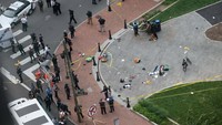 Seorang pria bersenjata melepas tembakan ke arah kerumunan yang baru keluar dari lokasi acara kelulusan sebuah sekolah menengah di Richmond, Virginia, Amerika Serikat (AS).  