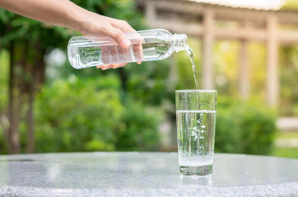 Perusahaan Ini Kembangkan Penyulingan Darah Babi Agar Bisa Diminum