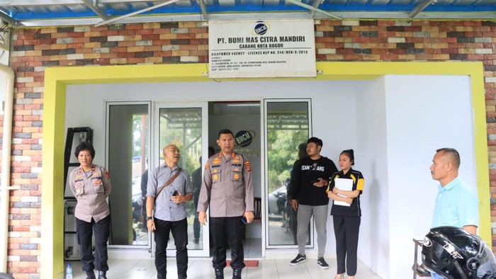 Polresta Bogor Kota mengecek perusahaan-perusahaan yang mengurus pekerja migran Indonesia (PMI). Satu perusahaan didapati izinnya sudah mati. (dok Polresta Bogor Kota)
