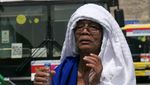 Arab Lagi Panas Banget, Suhunya Hampir 45 Derajat Celcius
